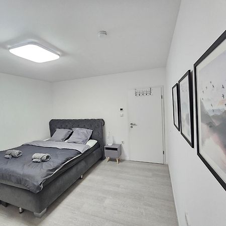 Jireh Home - Modern, Barrierearm, Klinikumsnah ミンデン エクステリア 写真